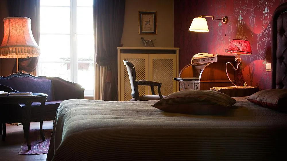 Boutique Hotel Die Swaene Brugge 4*,